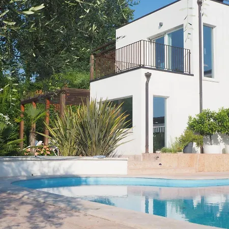 Fairview * Bardolino